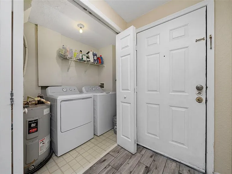 3280 Soho St #201 — Photo 6