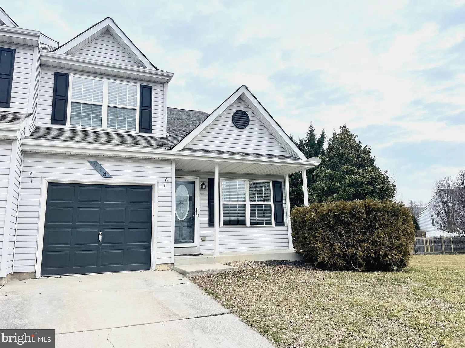 3 bed, 2.5 bath, 1775 sqft, $2,500 — Photo 1