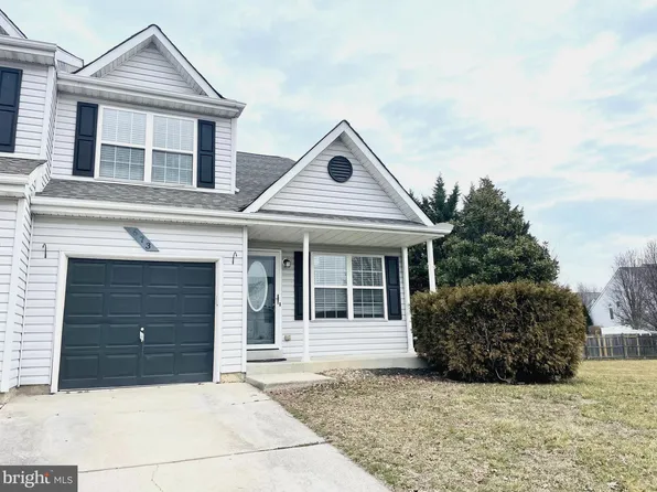 673 Warren Dr, Middletown, DE 19709