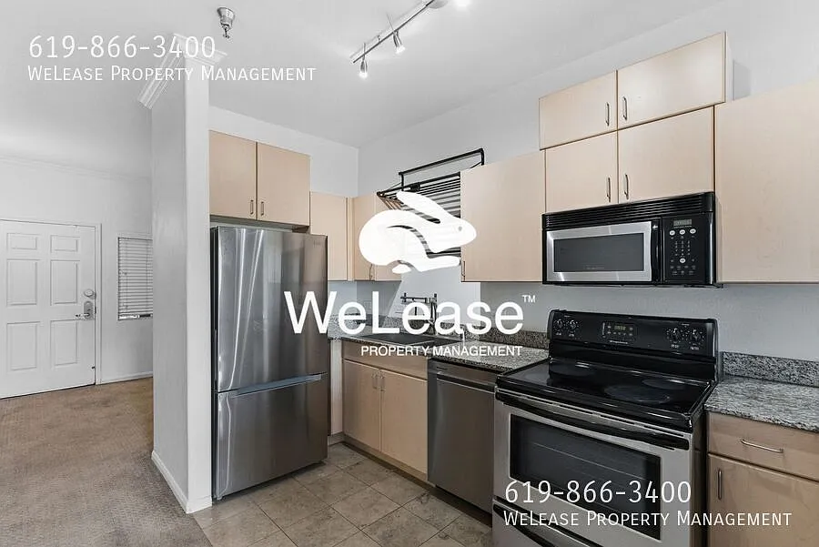Building Photo - 1643 6th Ave #315