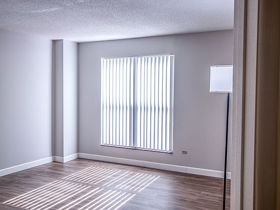 5th image of 511 Aurora Ave Unit 119