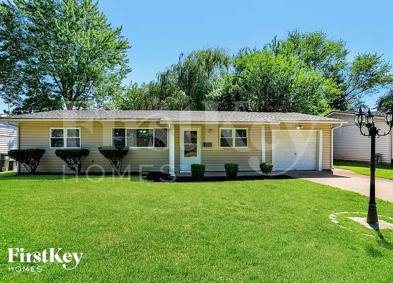 508 Saratoga Ln — Photo 1