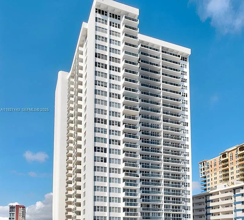 3140 S Ocean Dr #511