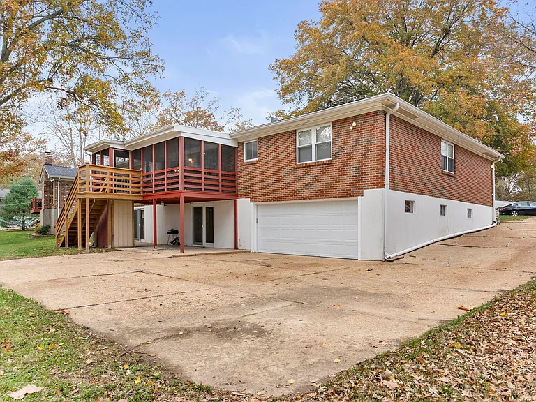 1000 Providence Rd — Photo 46