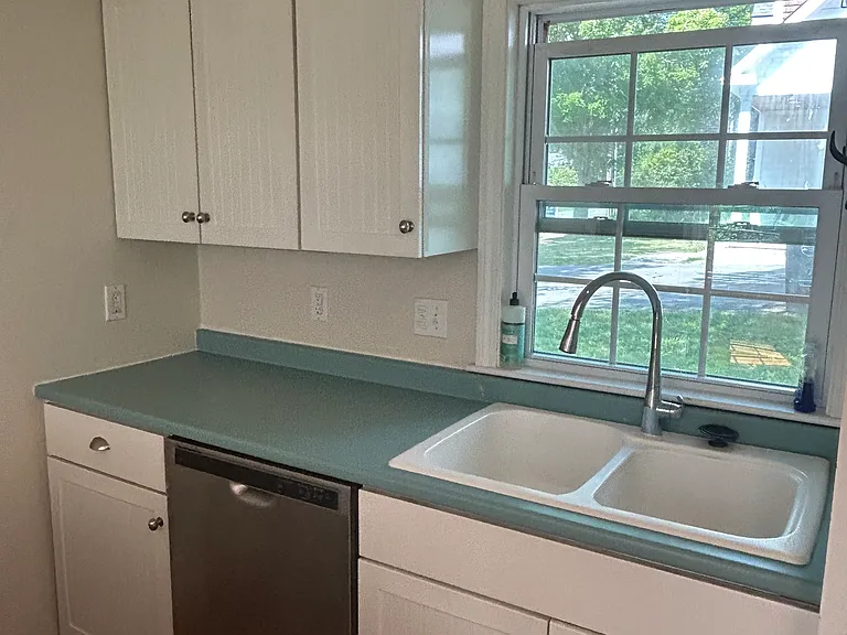 57 Underwood Rd — Photo 12