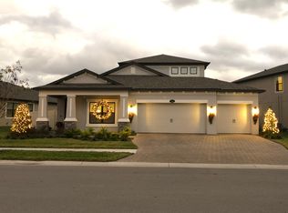 19464 Leonard Rd, Lutz, FL 33558