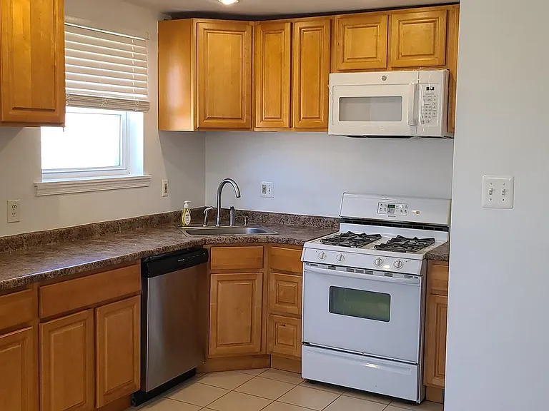 9403 Lansford St — Photo 3