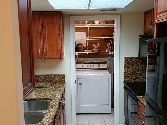 3rd image of 4707 NW 50th St