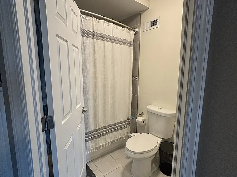 2220 Ellsworth St — Photo 16