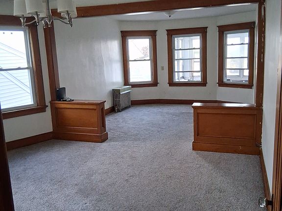 3rd image of 78 Savoy Pl