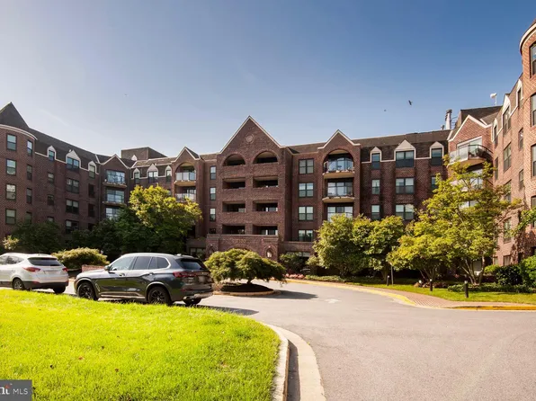 2100 Langston Blvd APT 406, Arlington, VA 22201