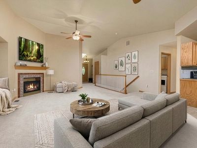 2517 Falcon Dr, Longmont, CO, 80503