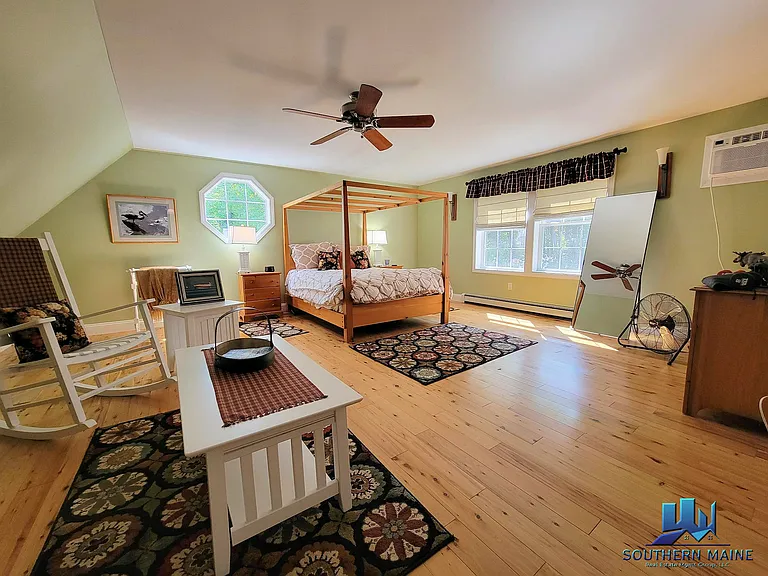 50 Hawthorne Ln — Photo 7
