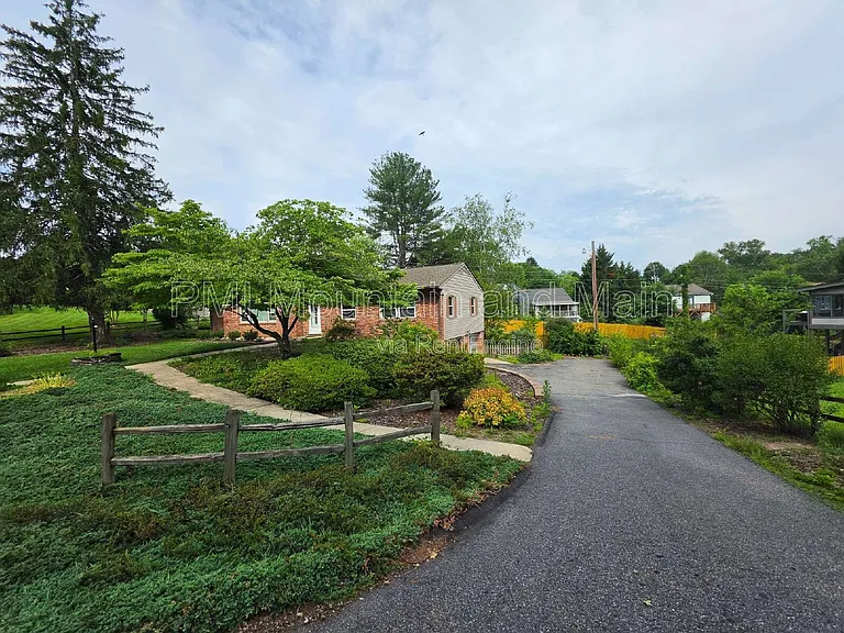 15 Ginell Cir — Photo 3