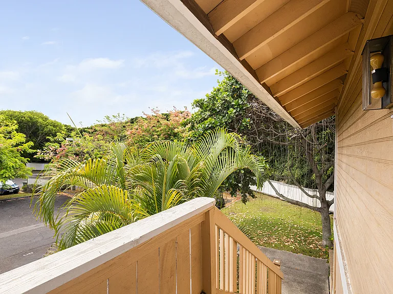393 Mananai Pl #T — Photo 24