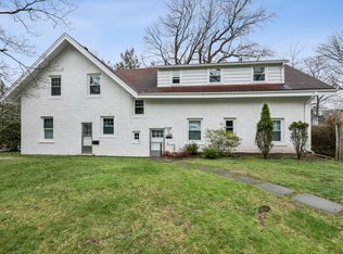 195 Riveredge Rd #1, Tenafly, NJ 07670