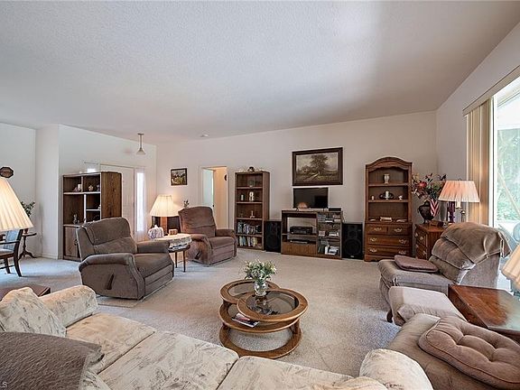 3rd image of 10401 W Side Ln