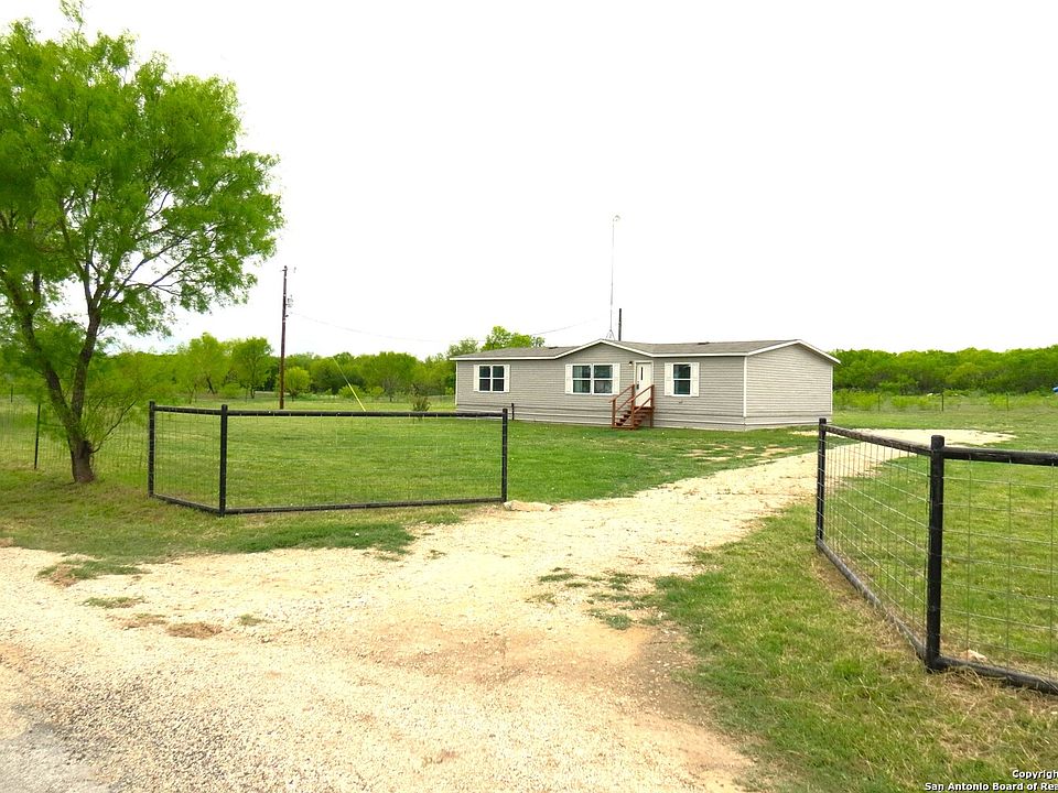 1st image of 352 COUNTY ROAD 741