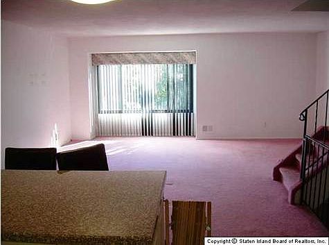 5th image of 108 Arrowood Ct