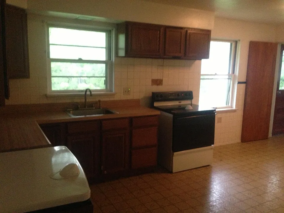 11205 Old Halls Ferry Rd