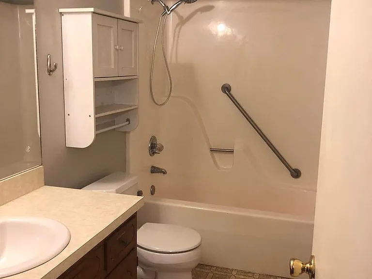 23 Hartwell Pl — Photo 4