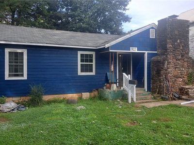 922 S B St, Rogers, AR, 72756