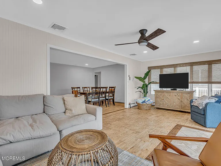 20 Venetian Ct — Photo 7