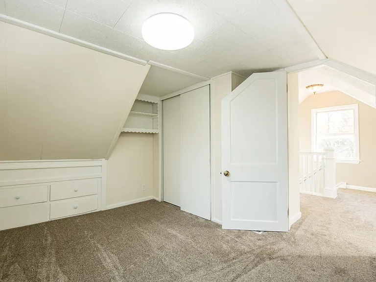 Upstairs Bedroom 1