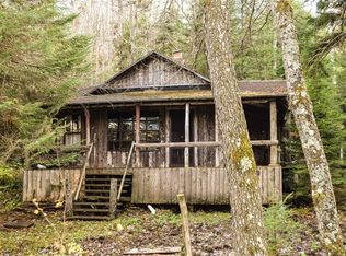 101 Twitchell Inn Rd, Eagle Bay, NY 13331