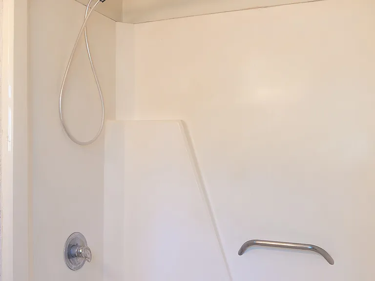 1327 Linda Ann Dr #C — Photo 11