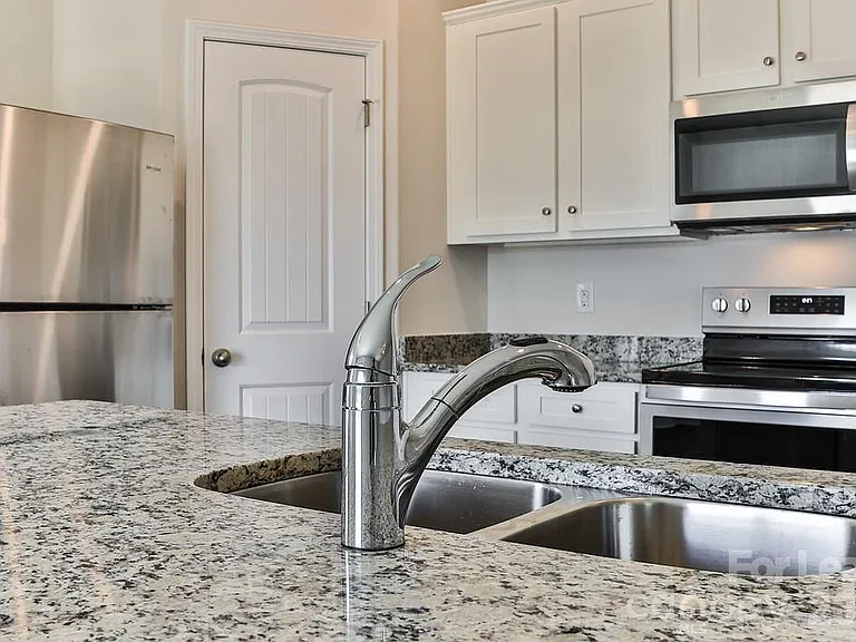 6136 Ahoskie Dr — Photo 9
