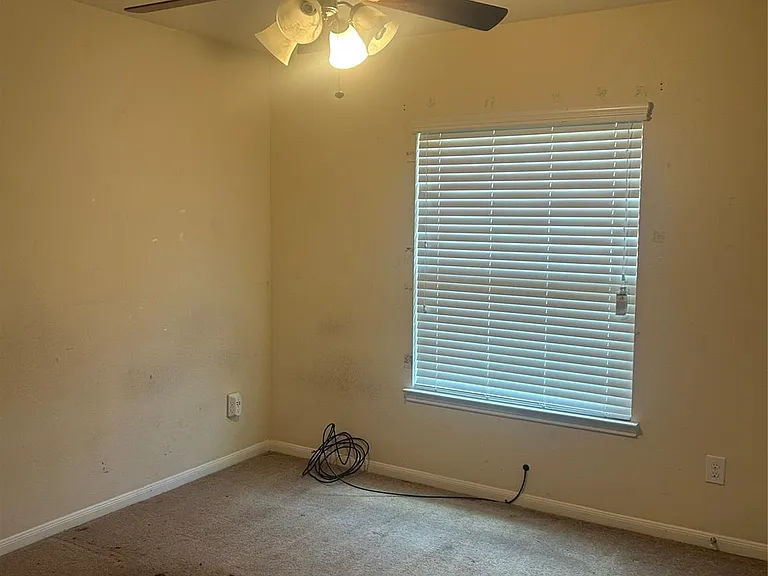 8407 N Broadleaf Ave — Photo 22