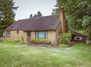 791 Blackhawk Rd, Beaver Falls, PA 15010