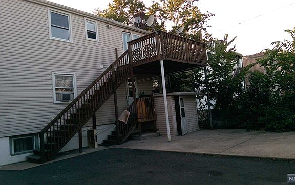 3rd image of 216-218 Ivy St