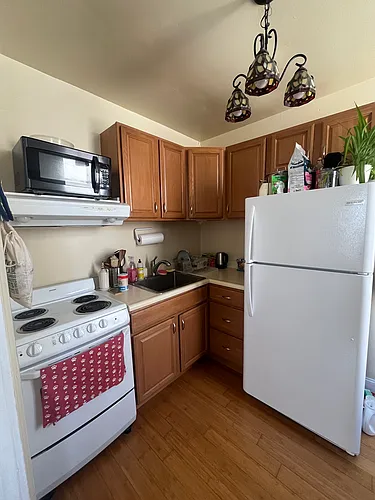 1216 Christian St #2F Photo 1