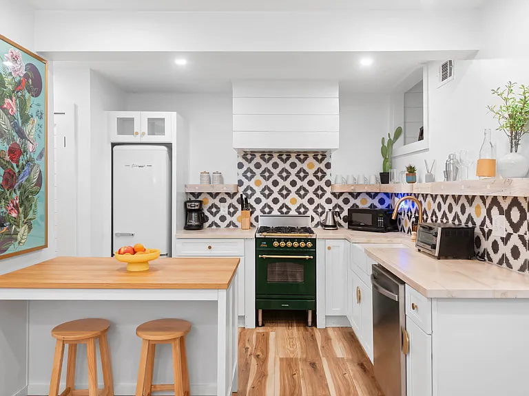 450 N Highland Ave NE #3 — Photo 9