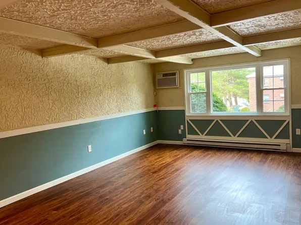 52 Swanson Ct APT 26B, Boxboro, MA 01719