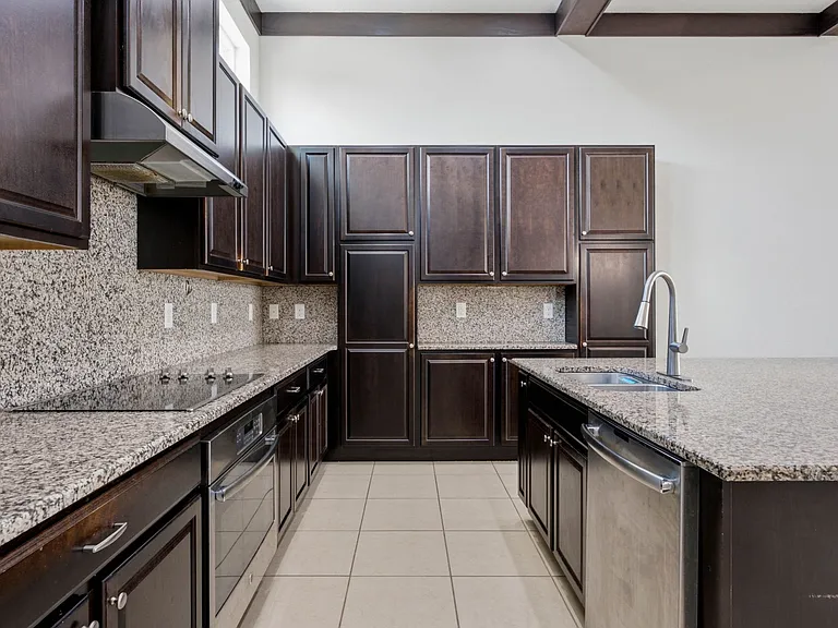 9025 Laureate Blvd — Photo 14