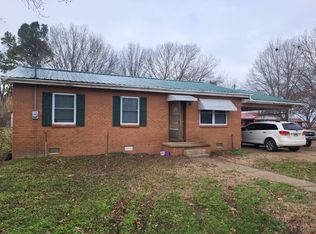 82 3rd St, Biggers, AR 72413