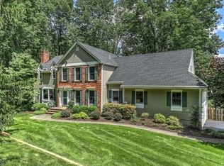 19 Long Hill Rd, Long Valley, NJ 07853