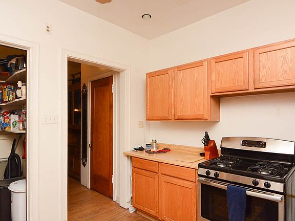 4th image of 1408 W Rosemont Ave #2