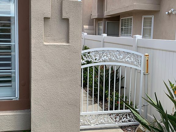 2nd image of 28126 Orangegrove Ave