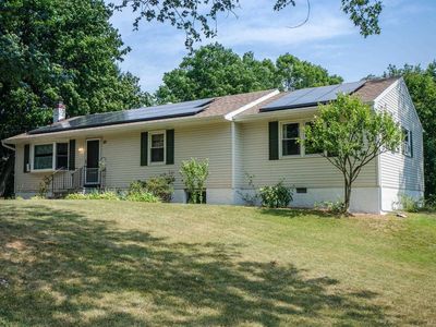 20 Dupay Rd, Pleasant Valley, NY, 12569