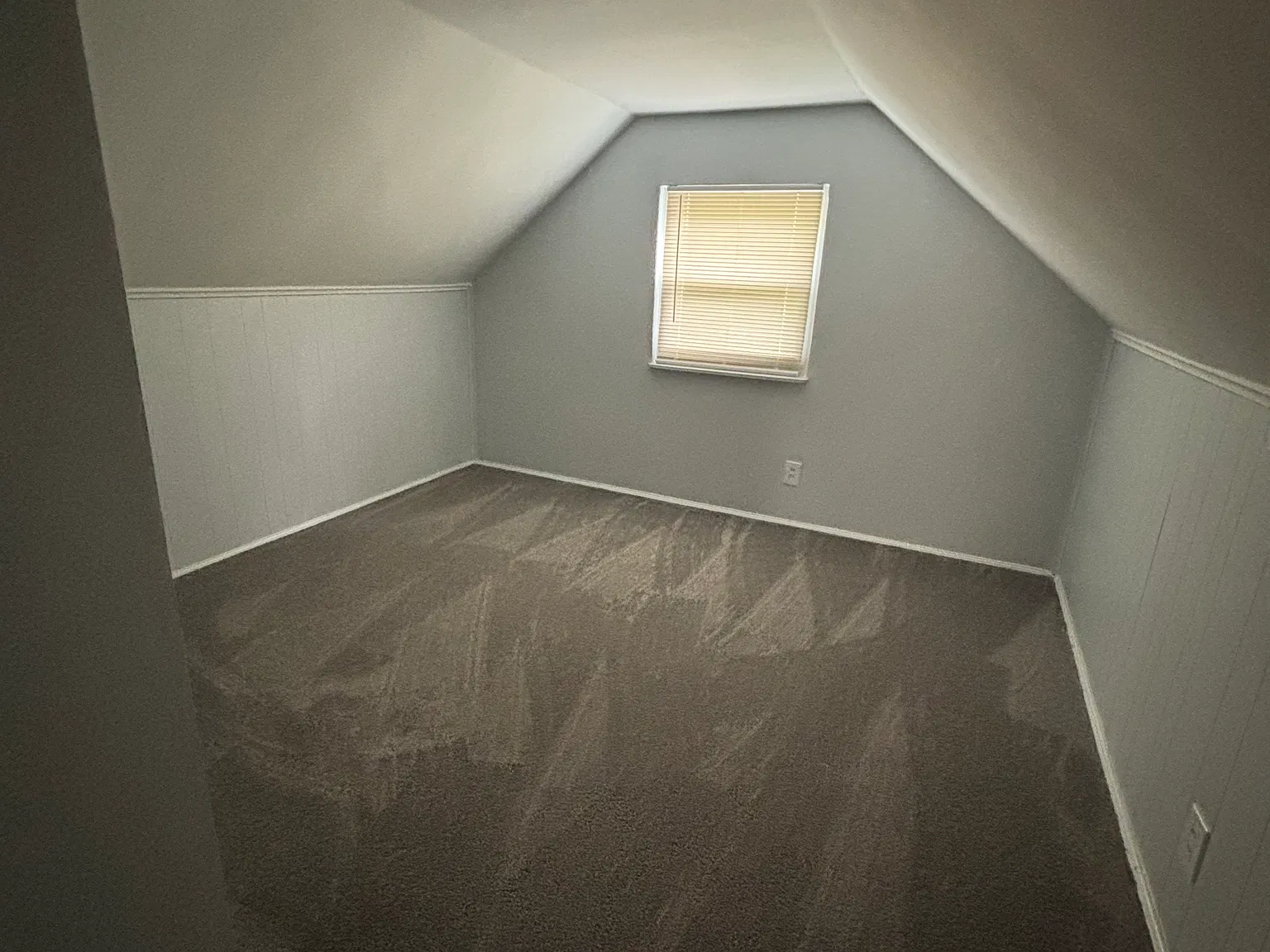 4 bed, 1664 sqft, $1,900 — Photo 2