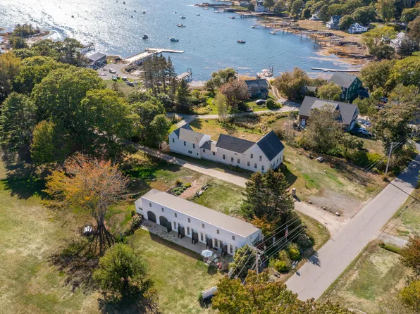 32 Murray Hill Road, Boothbay, ME 04544