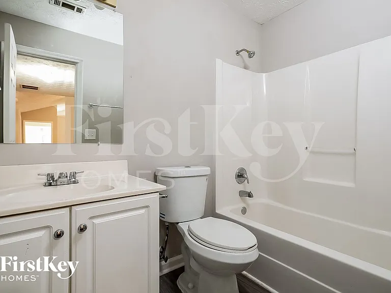 695 Avalon Forest Dr — Photo 14