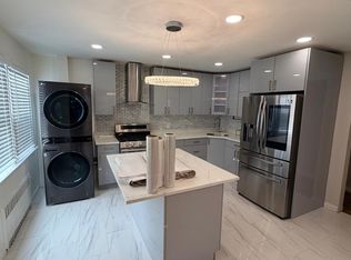 (Undisclosed Address), Valley Stream, NY 11581