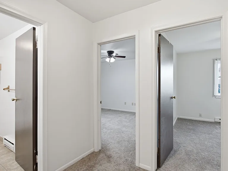 825 South Grand Avenue — Photo 19