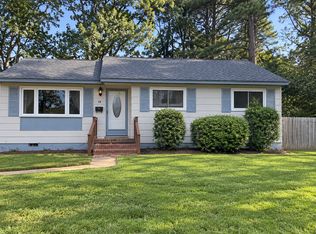 19 Kingslee Ln, Hampton, VA 23669