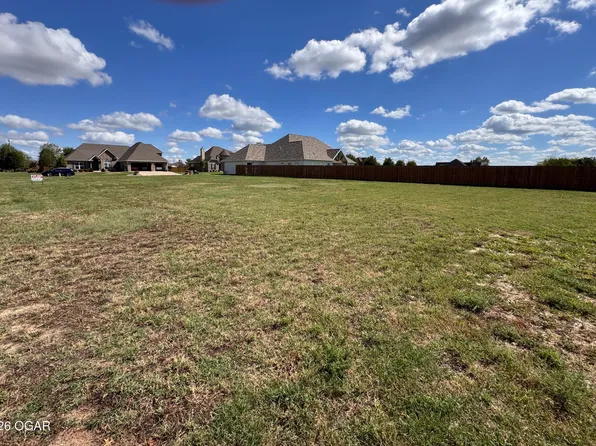 2604 W 26th St, Joplin, MO 64804